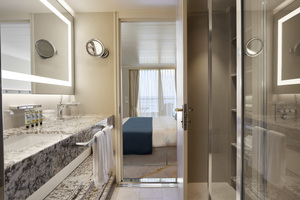 Sapphire Veranda Suite